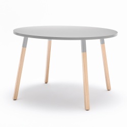 Small meeting table with wooden legs - Ogy W