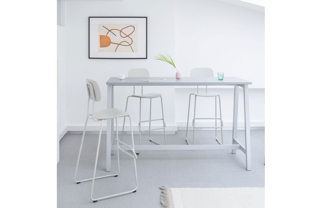 High office table with metal legs - Ogi