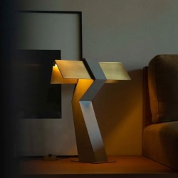 LED Lamp in Concrete and Steel - Tau