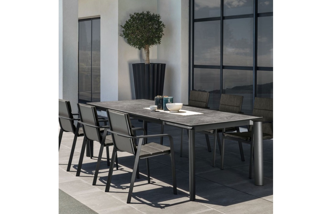 Extendable dining table with ceramic top - Milo