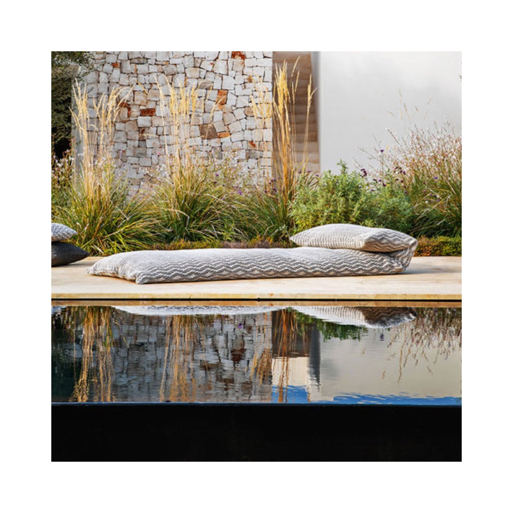 Upholstered Daybed for Outdoor - Wave Lounge
