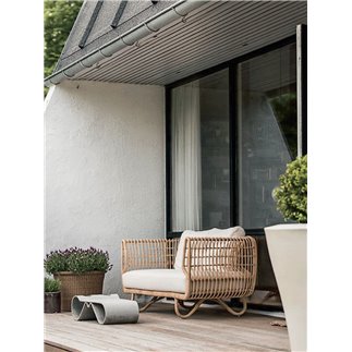 Lounge Hand-Woven Rattan Armchair - Nest | Cane-Line