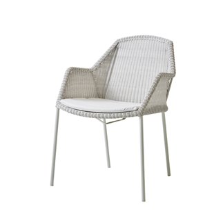 Outdoor Stackable Chair in Rattan - Breeze | Cane-Line