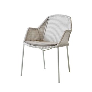 Outdoor Stackable Chair in Rattan - Breeze | Cane-Line