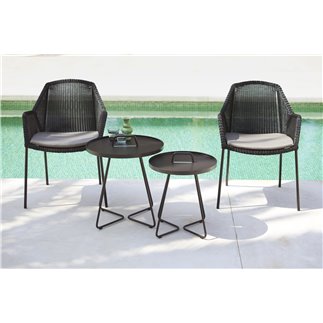 Outdoor Stackable Chair in Rattan - Breeze | Cane-Line