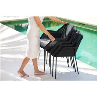 Outdoor Stackable Chair in Rattan - Breeze | Cane-Line