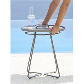 Coffee Table with Removable Top in Aluminium - On The Move L | Cane-Line