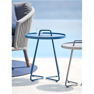 Outdoor Coffee Table with Removable Top - On The Move S | Cane-Line