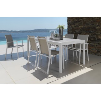 Outdoor extensible dining table with glass top - Maiorca