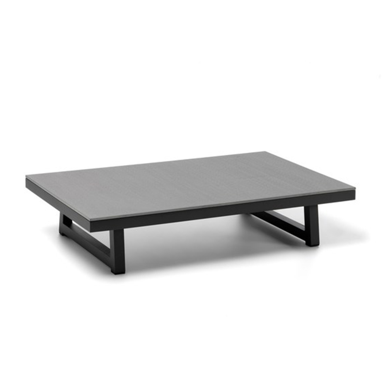 Outdoor coffee table in cement - Alabama - ISA Project