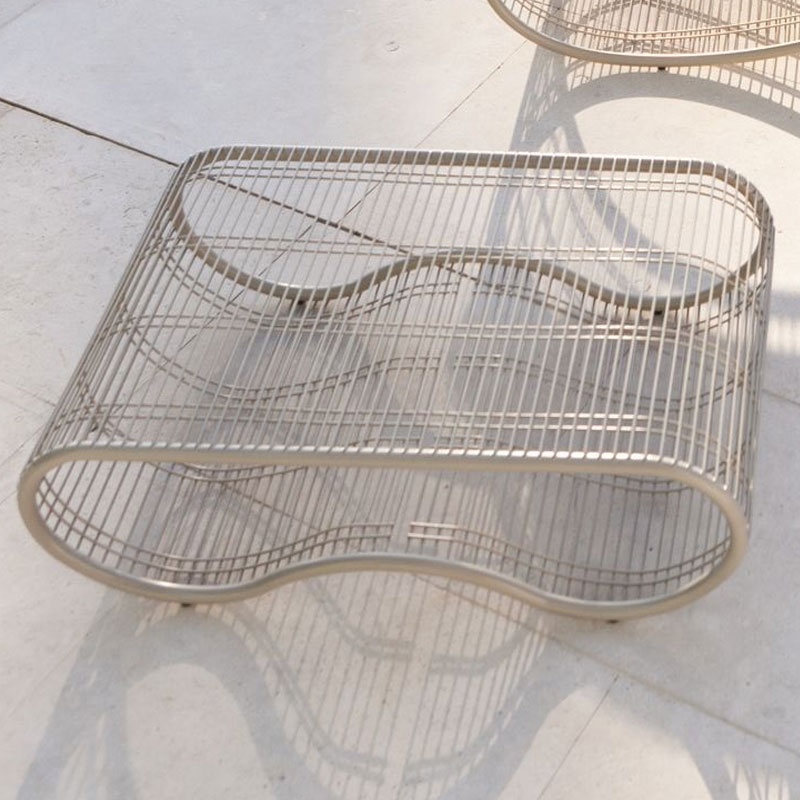 Outdoor steel coffee table Breez - Karim Rashid - ISA Project