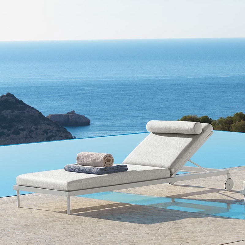 Stackable Sun lounger with Wheels - Cleo | IsaProject