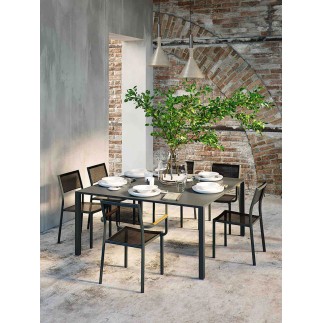 Outdoor dining table in aluminium - Flair | Atmosphera