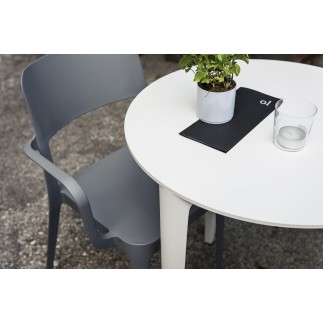 Chair with armrests for outdoor use - Nenè