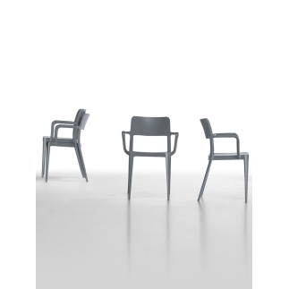 Stackable Design Chair - Nenè | Design Furniture | ISA Project