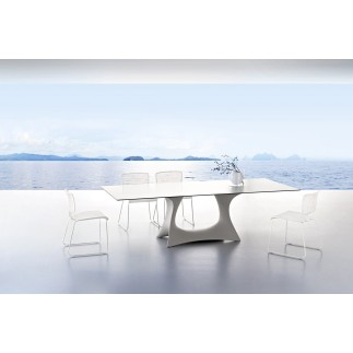 Outdoor dining table in glass - Coral reef - ISA Project