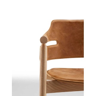 Leather Chair with Wooden Legs - Suite