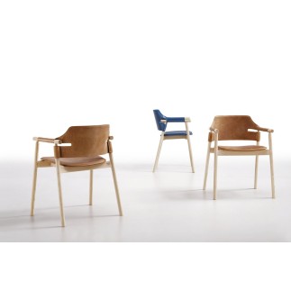 Sedia in Cuoio con Gambe in Legno - Suite | Midj