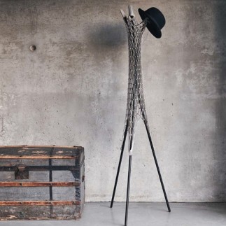 Leather Coat Hanger - Guapa | Midj