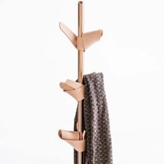 Leather coat hanger - Apelle TREE