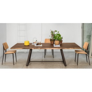 Dining Table - Alfred | Online Shop Design | ISA Project