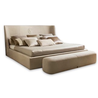 Padded Bed in leather with cameo - Vivien Royal | IsaProject