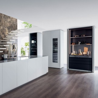 Cucina con isola e piano in quarzo - T30 - ISA Project