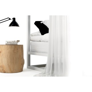 Casetta in Canada is a four-poster bed - varies accessories - ISA Project