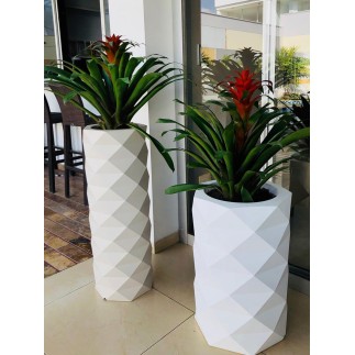 Outdoor Planter in Resin - Marquis | Vondom