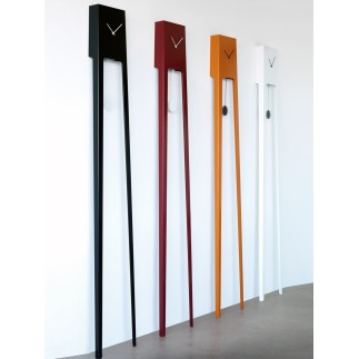 Design Floor Pendulum Clock - Tiuku | ISA Project