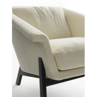 Upholstered Armchair with Wooden Legs - Sienna | Horm