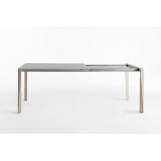 Extendable Table with Woodden Legs - Tango | Horm