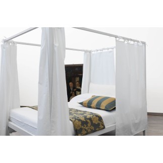 Canopy Bed with Upholstered Headboard - Moheli  | Horm