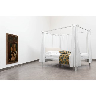 Canopy Bed with Upholstered Headboard - Moheli  | Horm