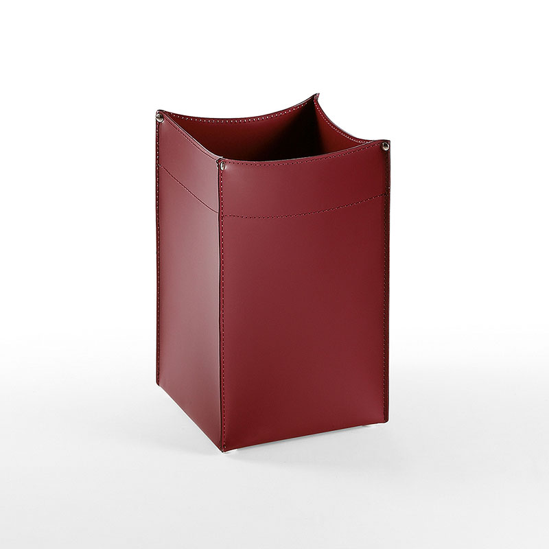 Square wastepaper basket in leather - Soul | ISA Project