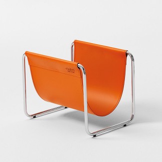 Ugo magazine rack in leather and steel | ISA Project