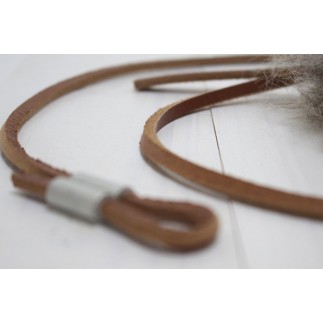 Toy for cat in leather and sheep skin - Topo | ISA Project