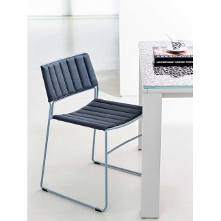 Sedia imbottita in tessuto o pelle - Slim | Midj
