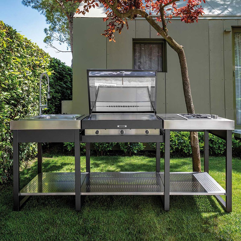 Outdoor kitchen with BBQ and hob - Yellowstone 2 | ISA Project