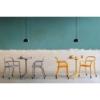 Sedia con braccioli in tessuto e similpelle - Pippi | Midj