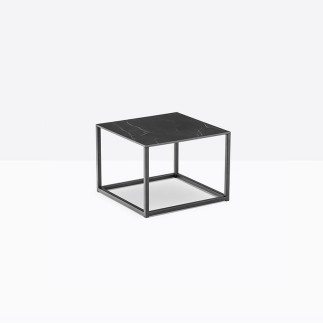 Small Marble Coffee Table - Code | ISA Project