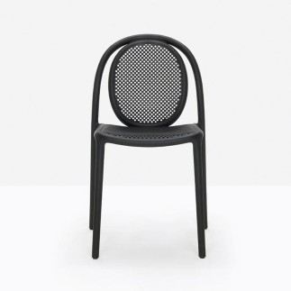 100% Recycled Stackable Outdoor Chair - Remind | IsaProject