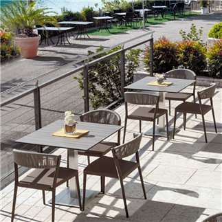 Stackable Chair for Restaurant - Ariel | Contral