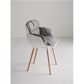 Upholstered chair with wooden legs - Choppy | Gaber