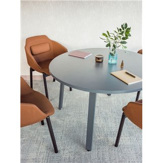 Small meeting table with metal legs - Ogy A