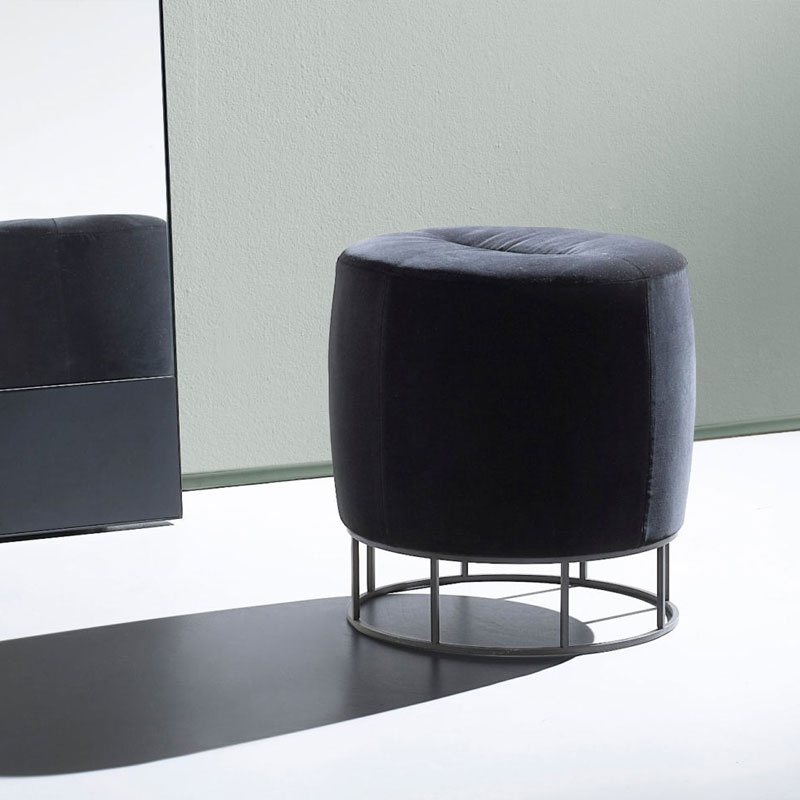 Design padded pouf - Otium | IsaProject