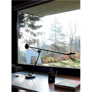 Lampada da Tavolo Orientabile - Aaro Table | DCW Editions
