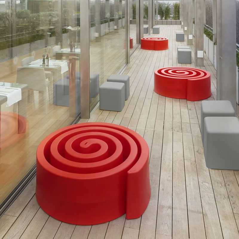 Outdoor Pouf in Polyethylene | Slide