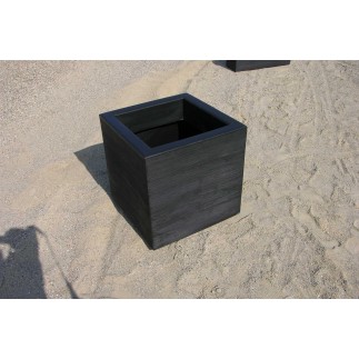 Outdoor Design Vase - Quadra | IsaProject