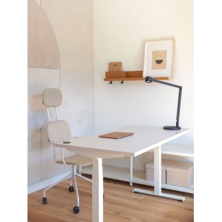 Operativ Desk with Adjustable Height - Ogi Drive | MDD